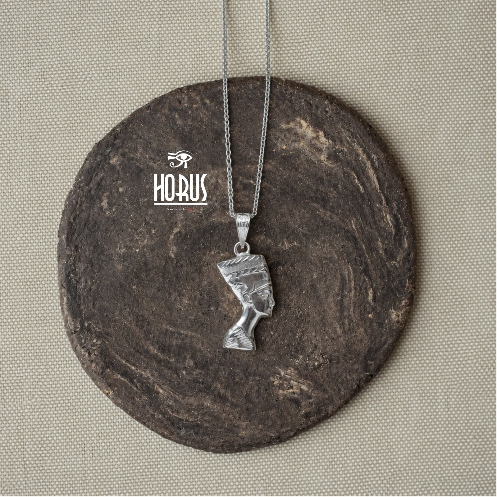 تعليقة فضة نفرتيتي أنيقة - Horus jewelleryNecklaceHorus jewellery